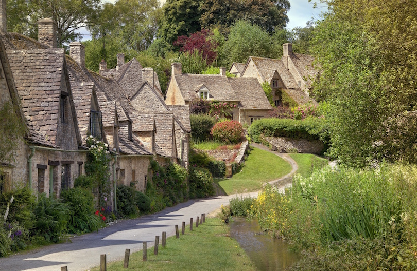 A angular shot of the cotswolds street
