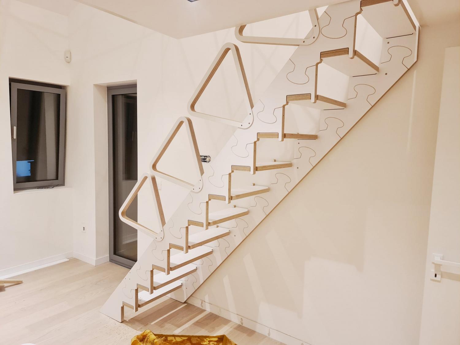 White-skin Folding Staircase in a skin themed room