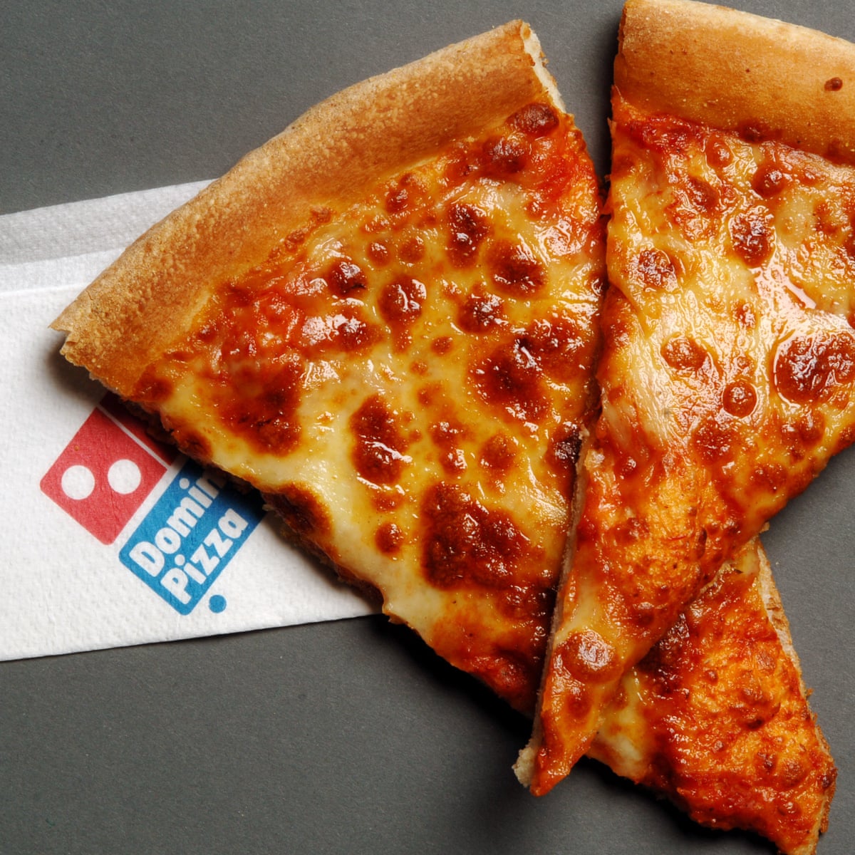 Girl Shares Domino’s Menu Hack That Lets You Order Giant Garlic Pizza Bread