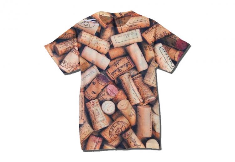 Brown wine bottles cork printed t-shirt