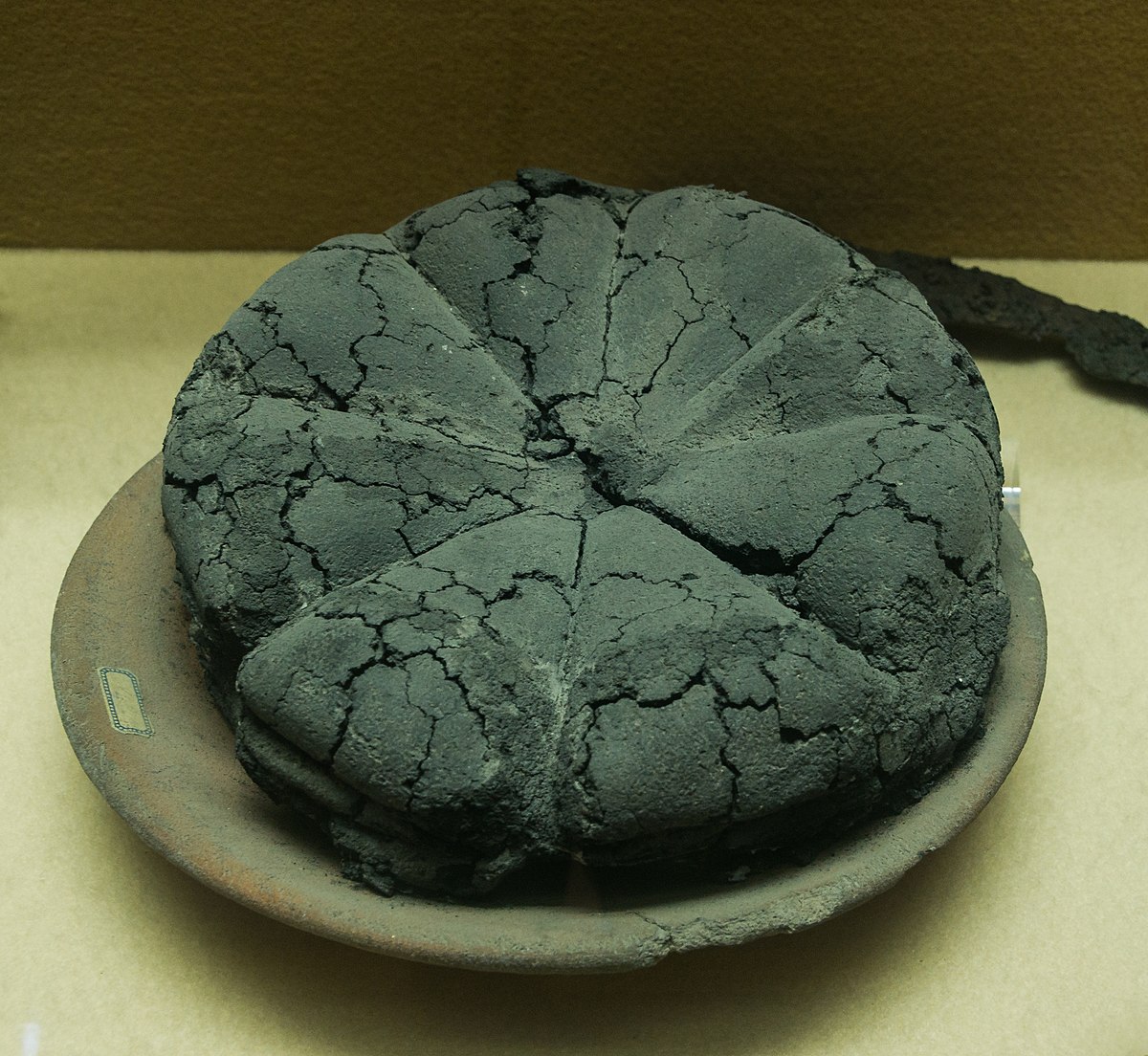 2,000-Year-Old Ancient Roman Bread Abandoned And Preserved In An Oven Of Pompeii