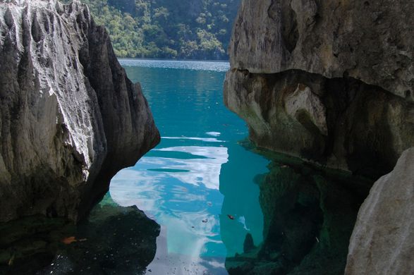 Two giant rocks in the Barracuda lake Philippines