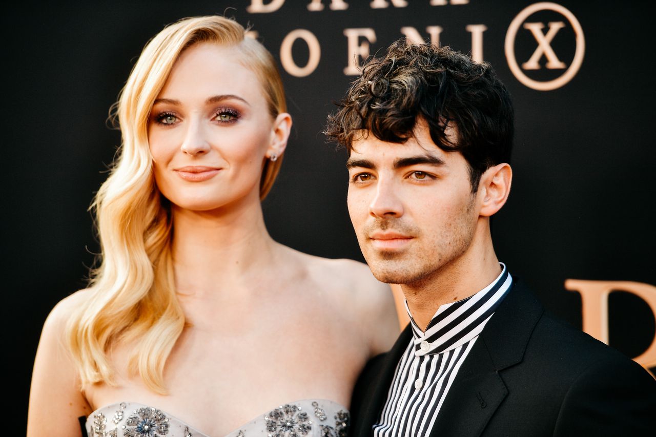 Sophie with husband Joe at an awards show