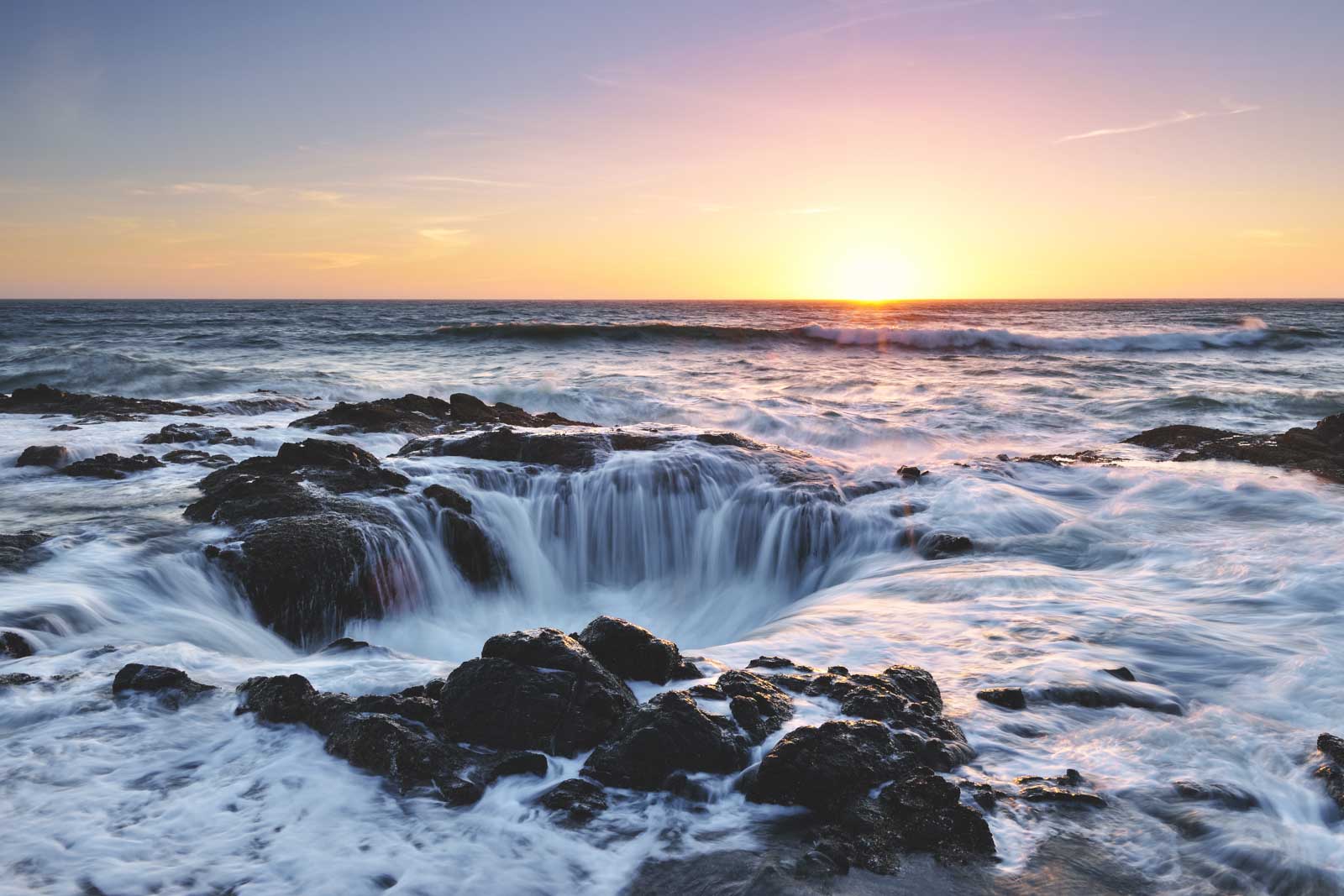 Sunset happening at the Thor's well