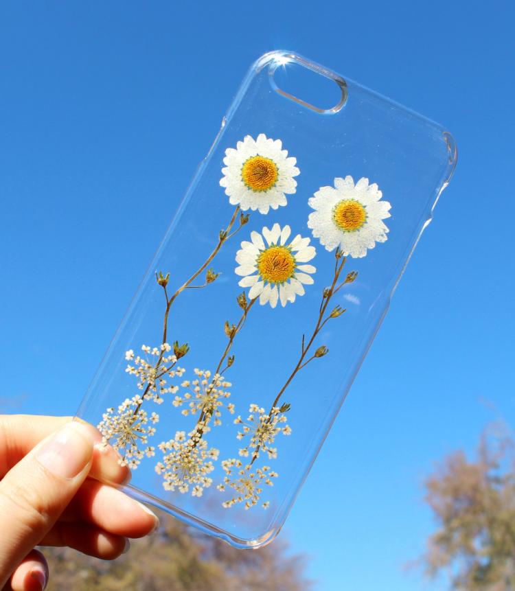 White daisy pressed flower phone case