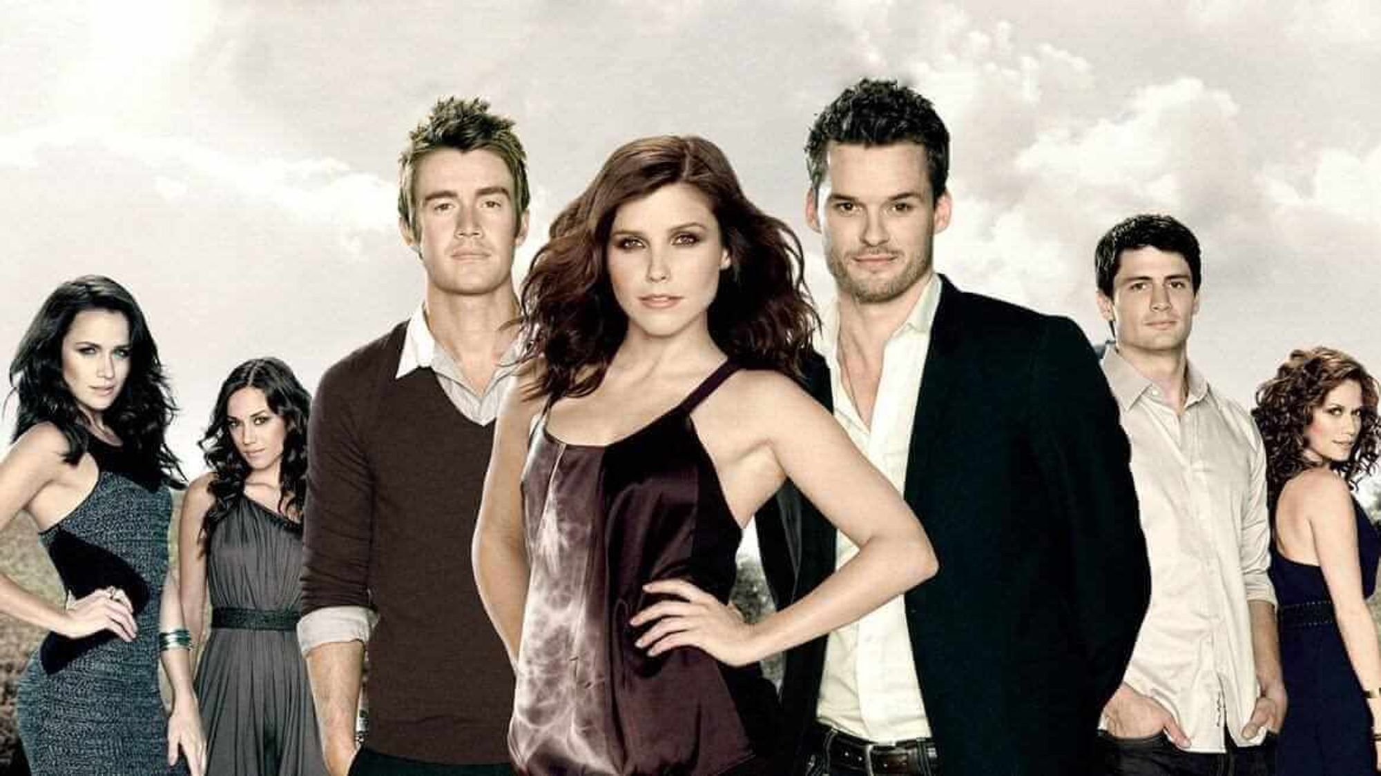 One Tree Hill cast posed for a poster shoot