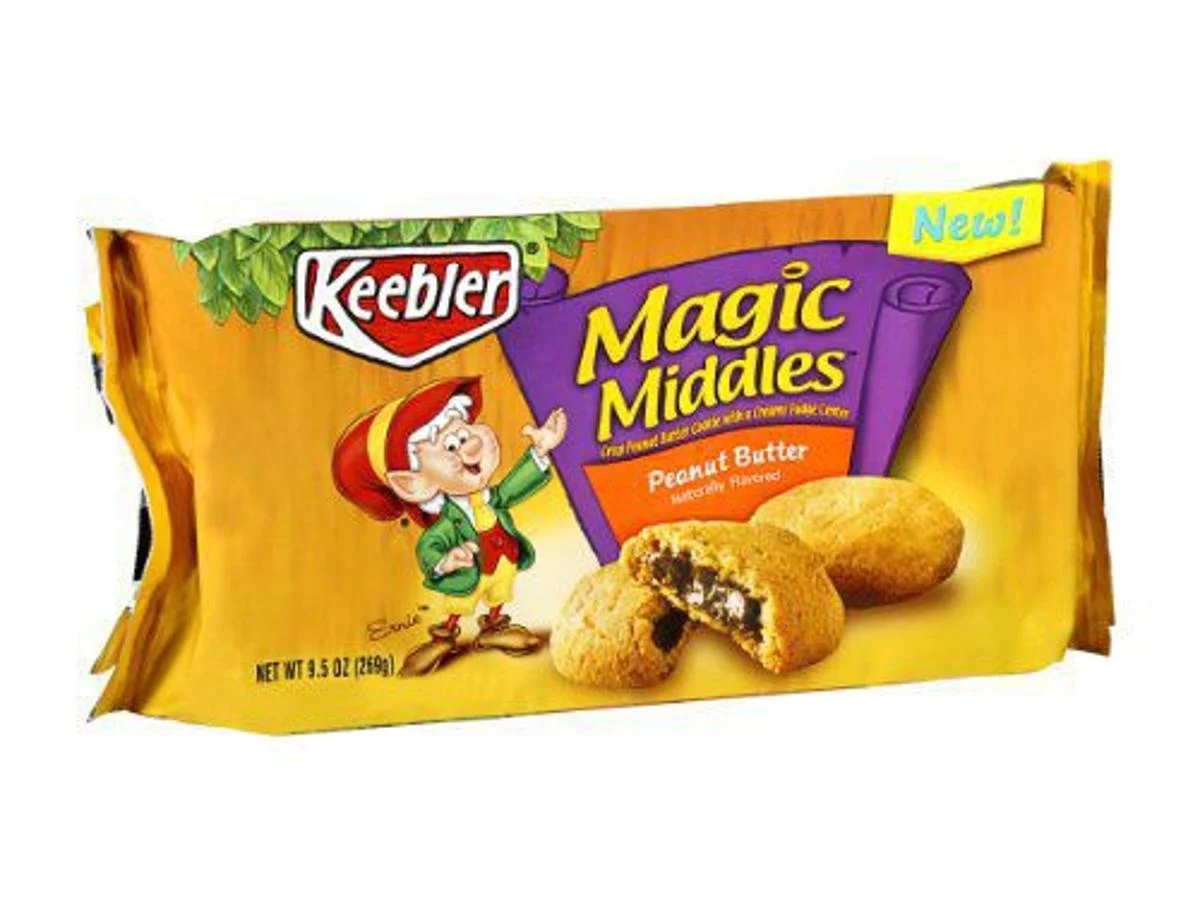 Keebler Magic Middles packet on a white background