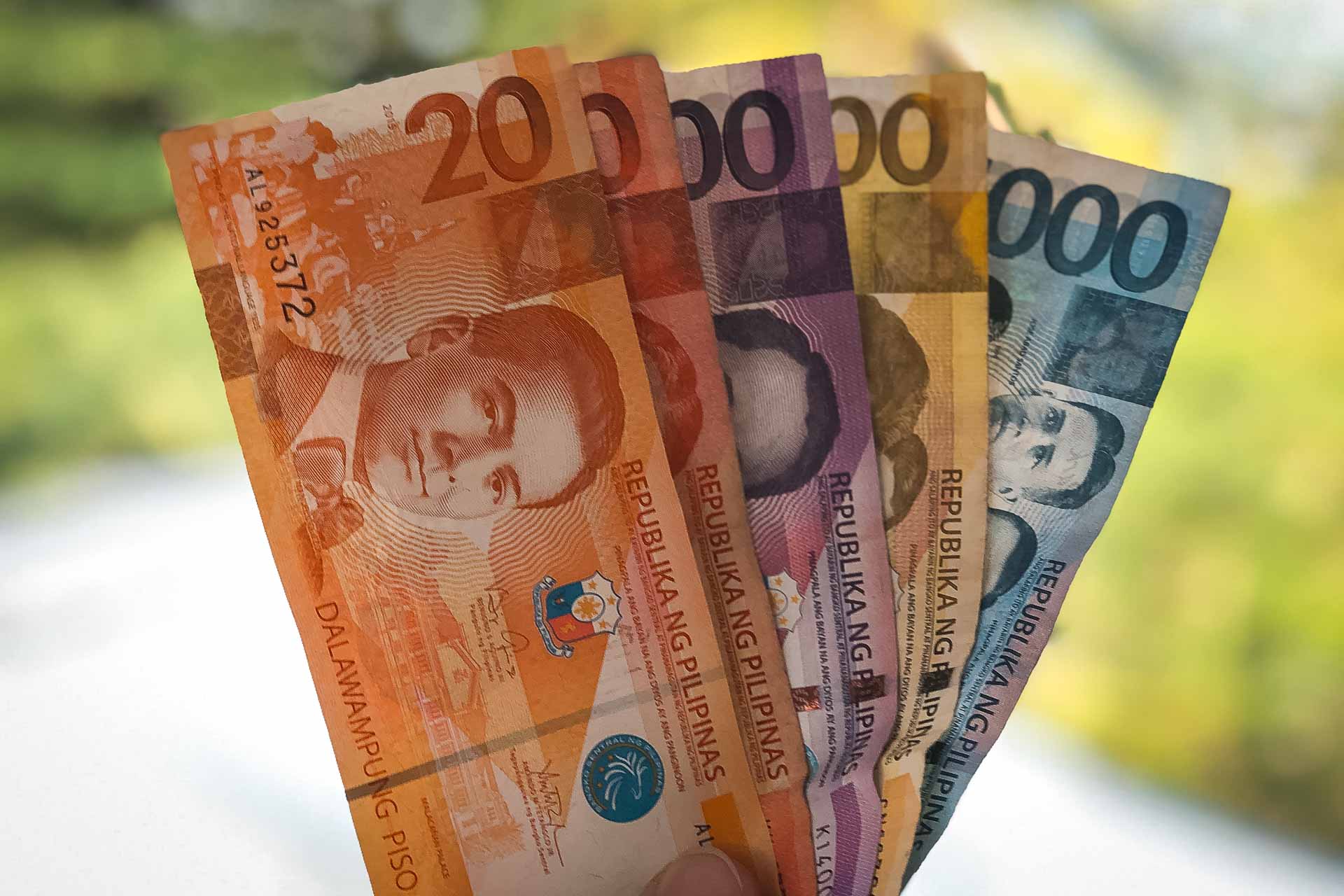 Some currency notes of Philippines