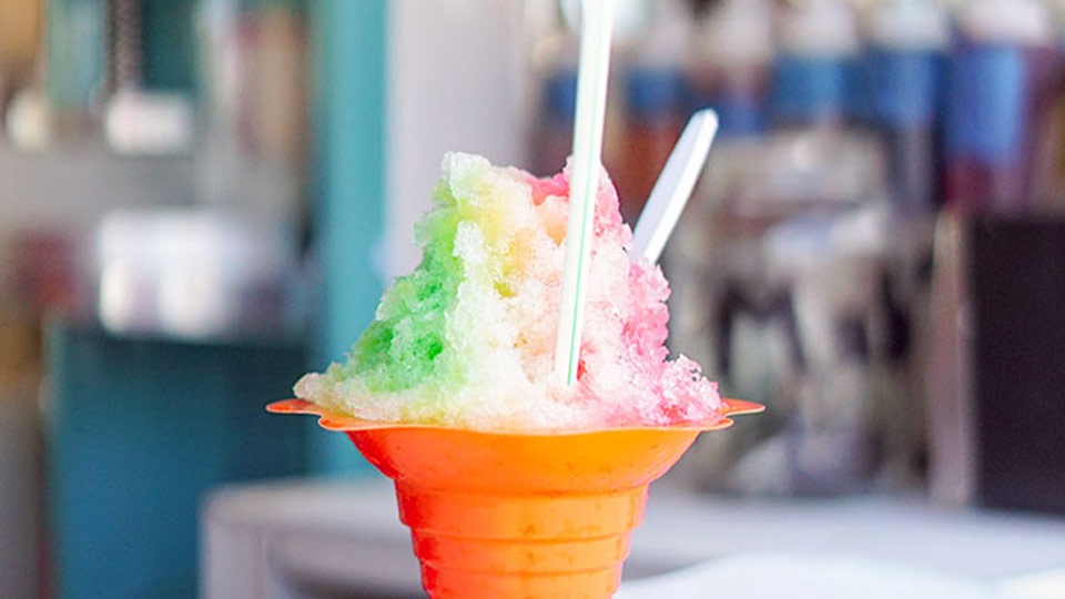 Which Maui Establishment Is Famous For Its Hawaiian Shave Ice?