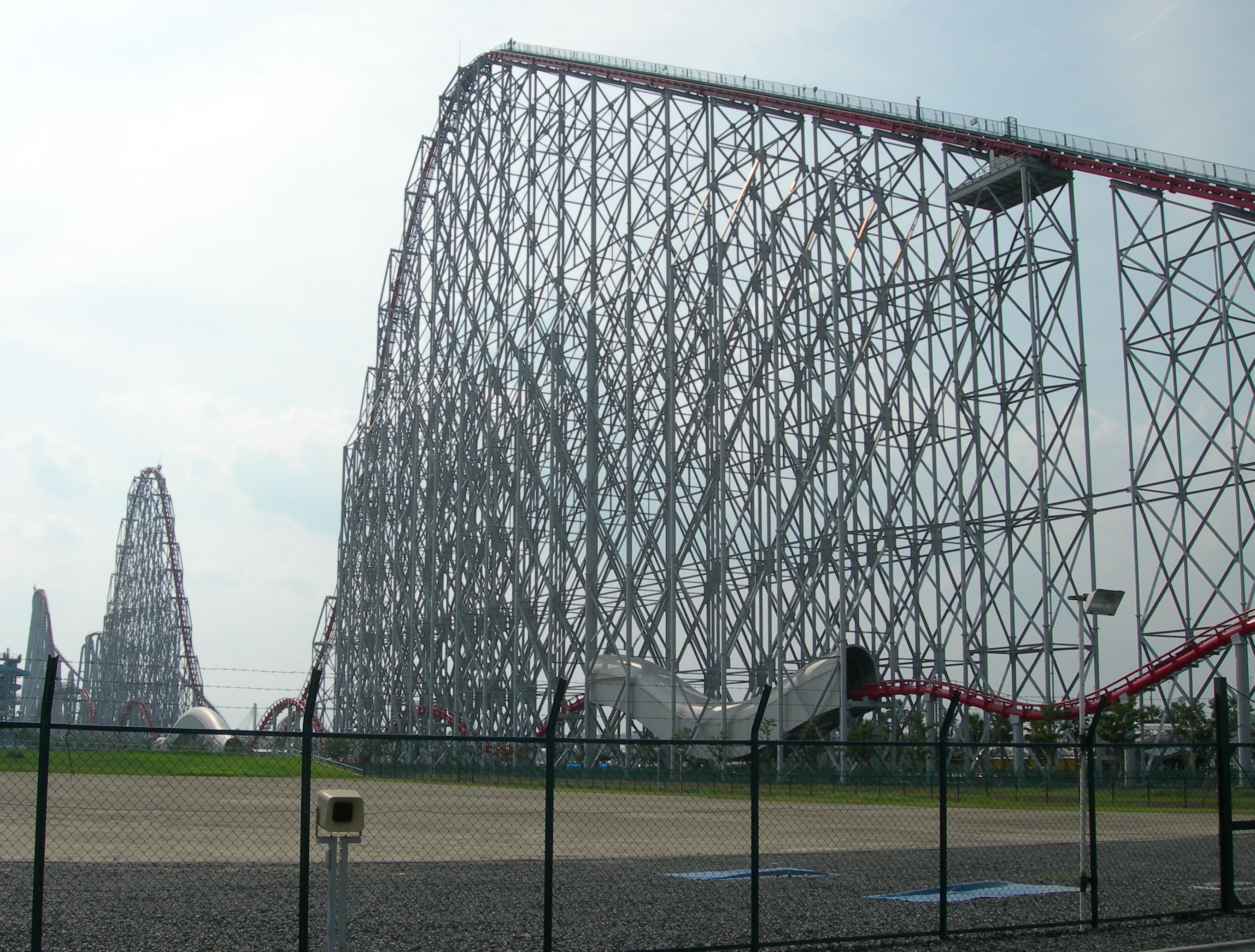 Japan's Steel Dragon Was The Most Expensive Roller Coaster In The World To Construct. Why?