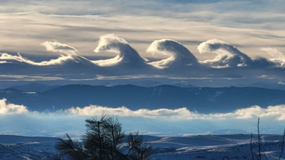 Astounding Wave Clouds Amaze US Sky-Watchers In Wyoming