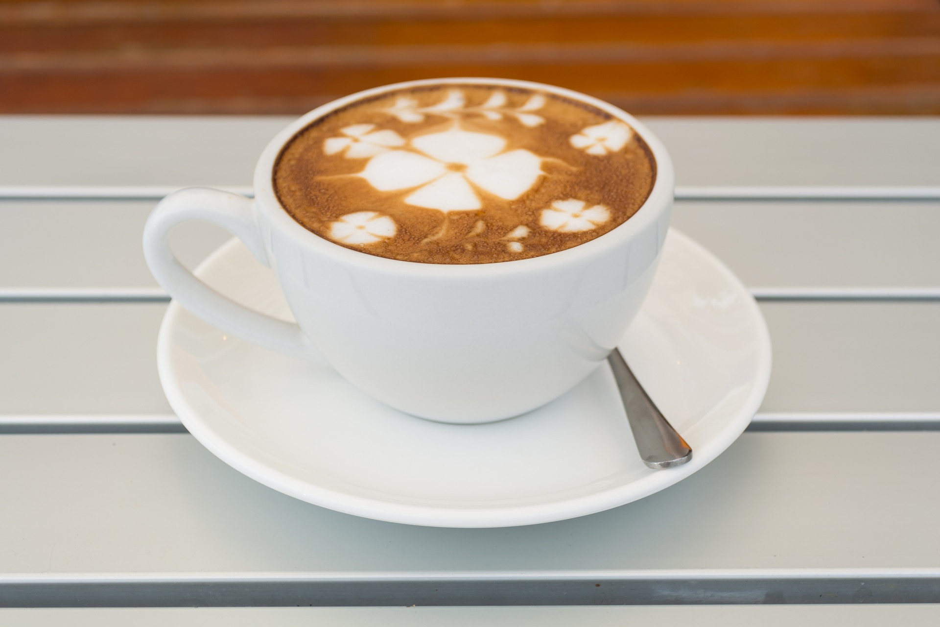Cafe Owner Creates Beautiful Cream Art Coffee - The Art Of Coffee