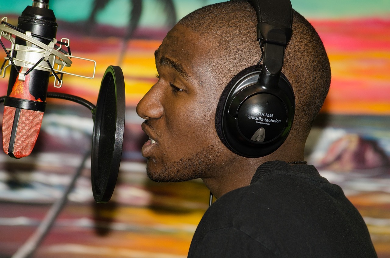How To Become A Rapper - Tips And Tricks For Aspiring Musicians