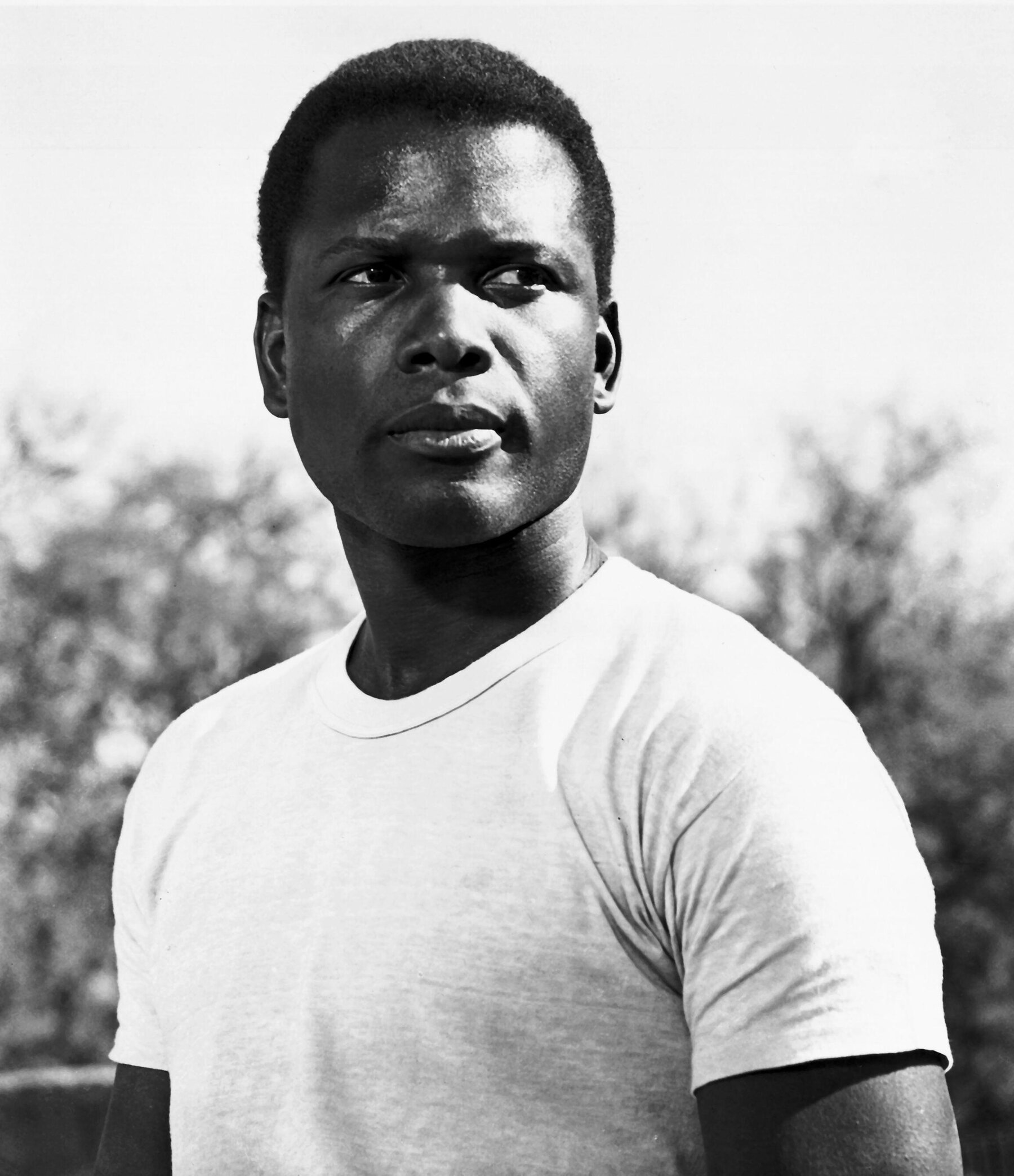 Sidney Poitier - The Ultimate Self-Made Black Man Who Won Academy Award