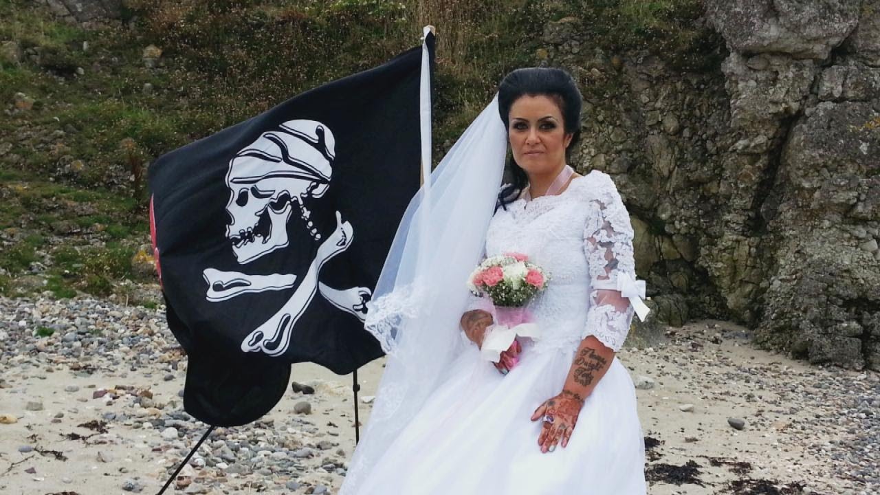 Woman Marries A Ghost Pirate Who Is 300-year-old