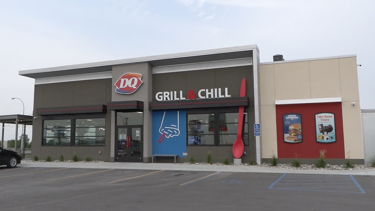 15-foot Spoon Stolen From Dairy Queen Was Found By A Guy While Playing Pokémon Go