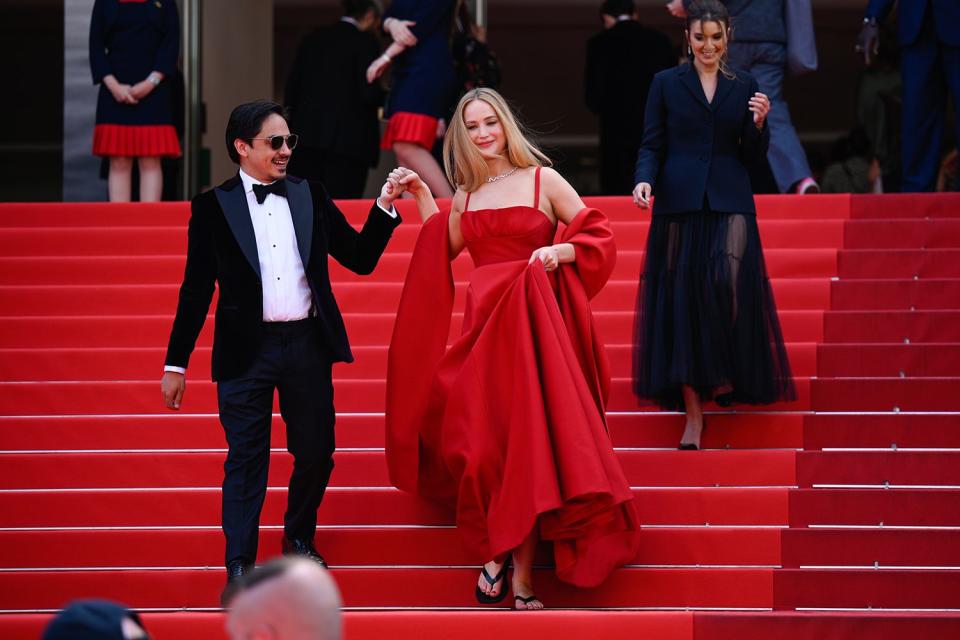 Jennifer Lawrence Breaks Dress Code At Cannes By Wearing Flip Flops