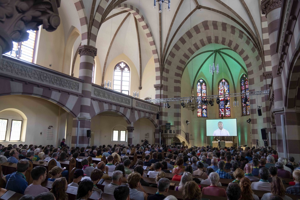 Innovative Church Service Designed By ChatGPT Attended By Hundreds