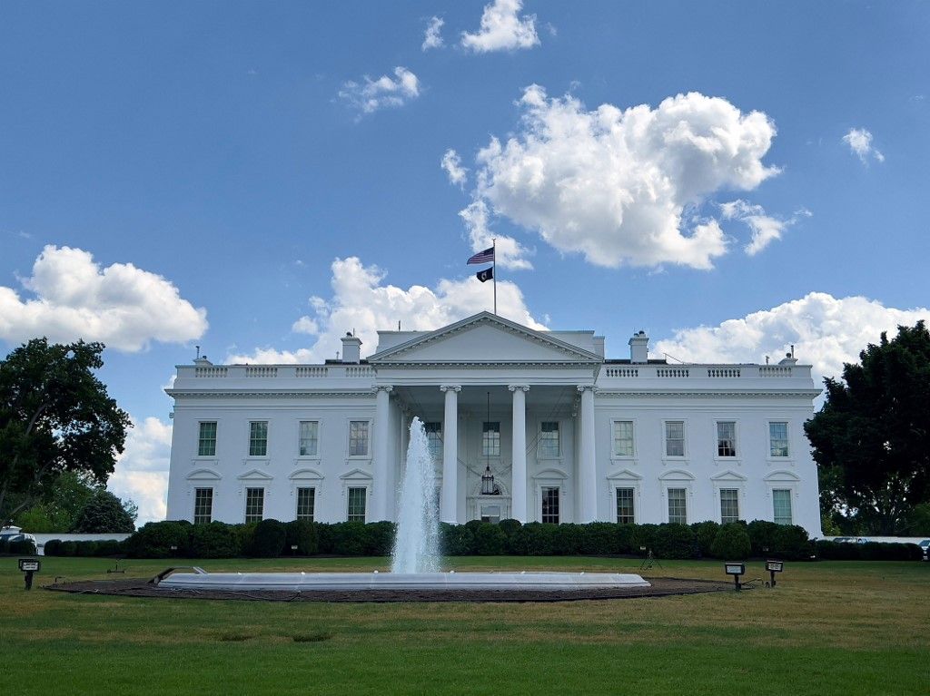 White House Evacuated Briefly After Cocaine Discovery