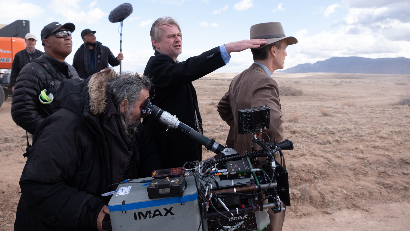 Christopher Nolan, Hoyte van Hoytema and the team filming in the set of Oppenheimer.