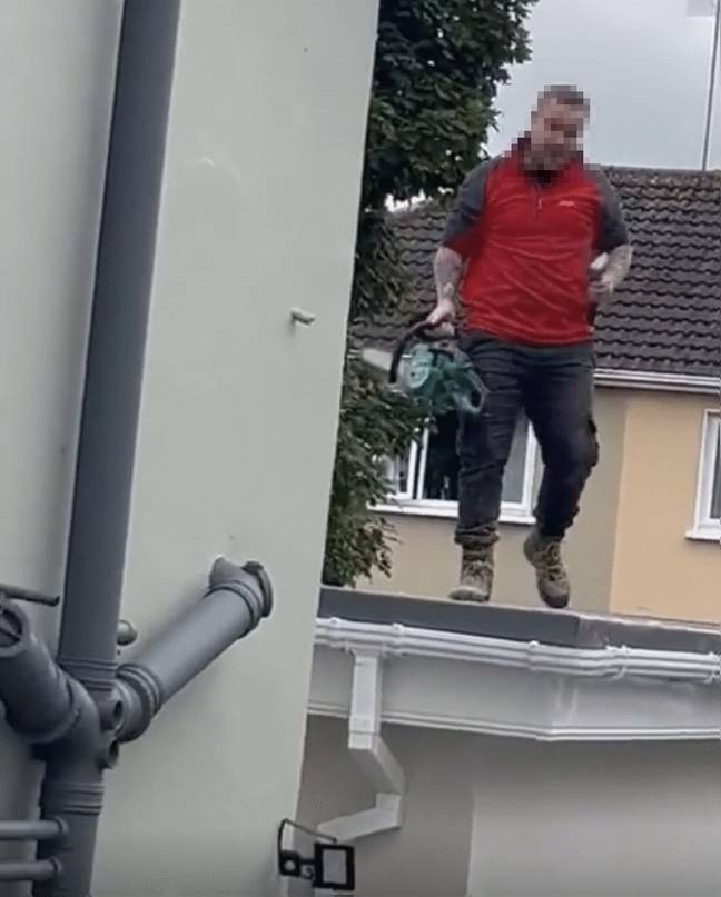 Builder can be seen jumping from the roof in the footage