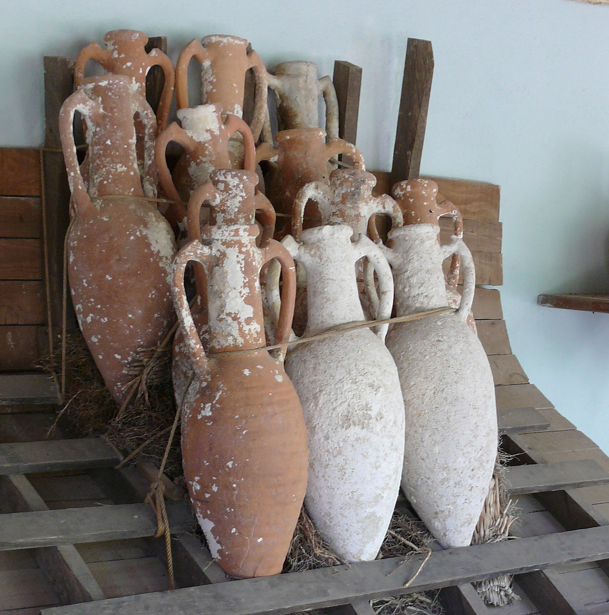 Amphoras stacked on each other