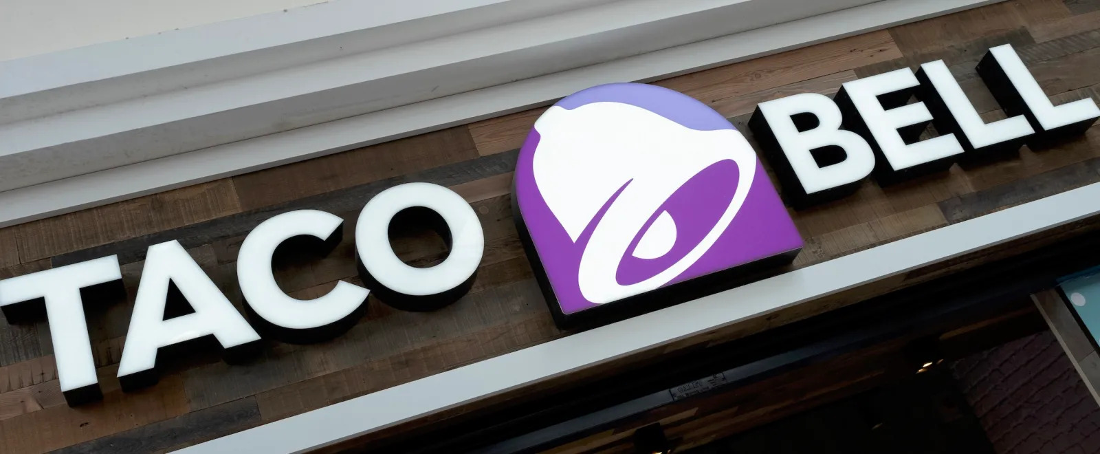 Former Staff Sues Taco Bell Over Christmas Party Orgy